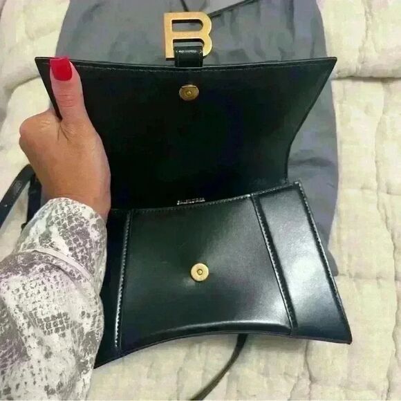 BALENCIAGA Hourglass Small leather crossbody bag - Picture 10 of 13